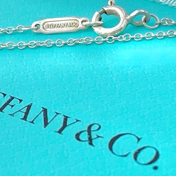 Tiffany & Co. Double RTT Mini Heart Necklace - Picture 5 of 6
